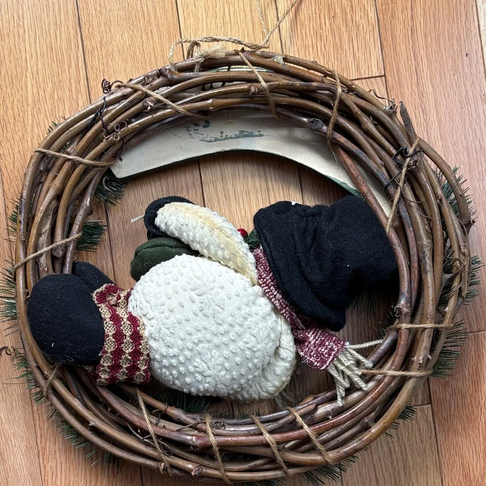 Charming Snowman Holiday Wreath - Green and Red Winter